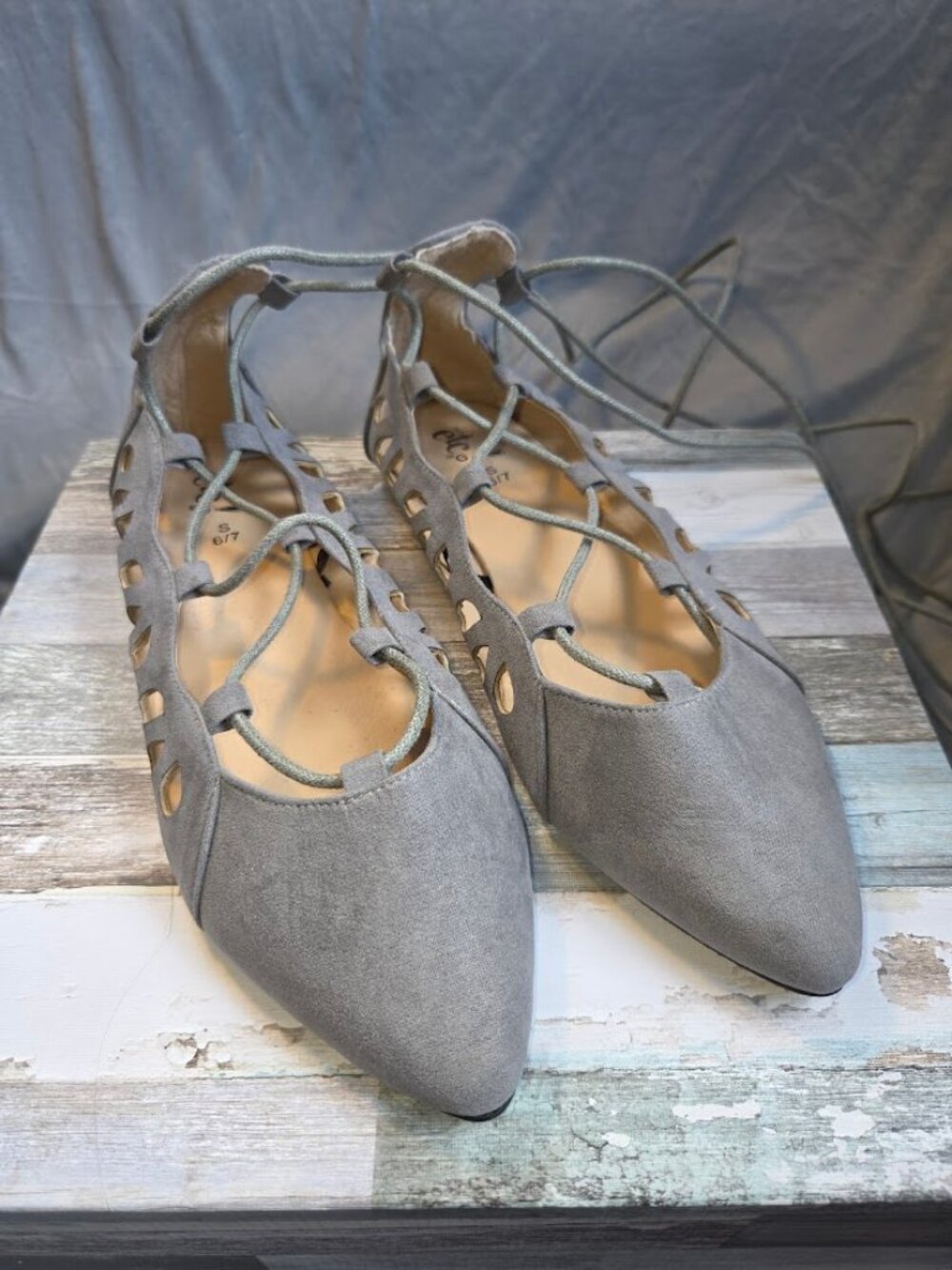 Women's Lace Up Gray Ballet Flats Sandals Size 6/7